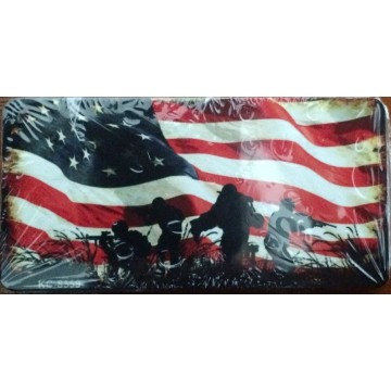 Soldiers On American Flag Metal Keychain